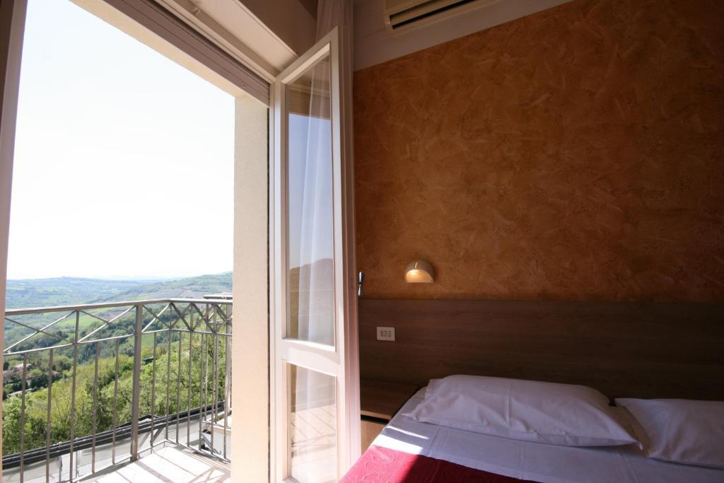 Albergo Centopini Gemmano Номер фото