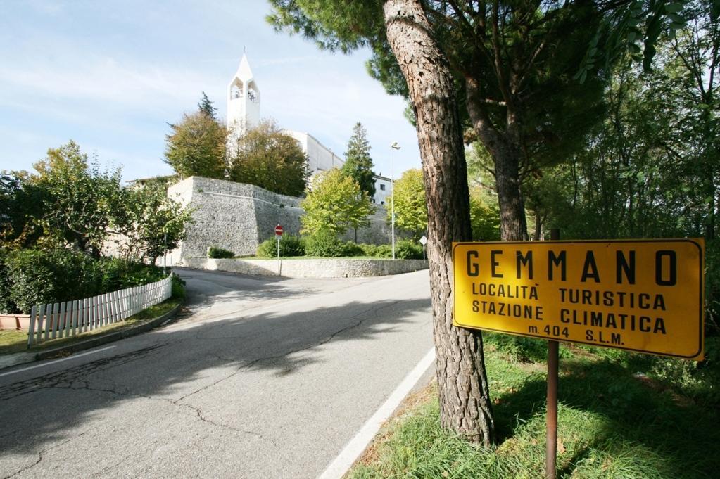 Albergo Centopini Gemmano Екстер'єр фото