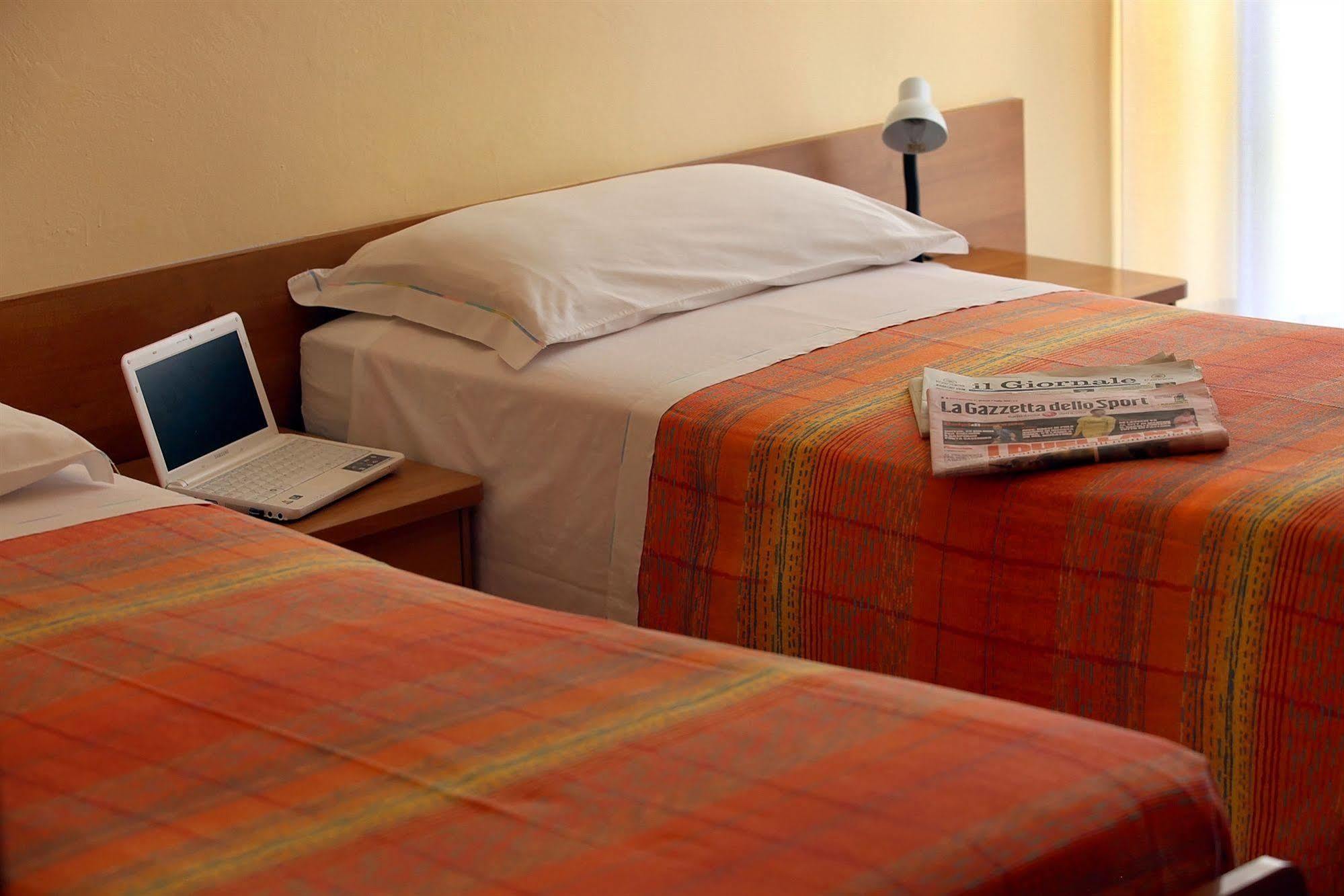 Albergo Centopini Gemmano Екстер'єр фото